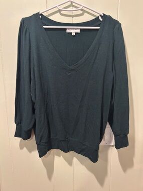 Michael Stars Deep Green V-Neck Puff 3/4 Sleeve Sweater